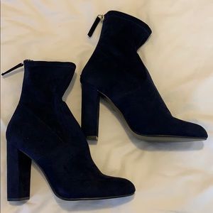 Navy blue faux suede Zara booties (Size 8)